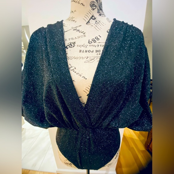 Woman’s fashion lurex body - Picture 1 of 5